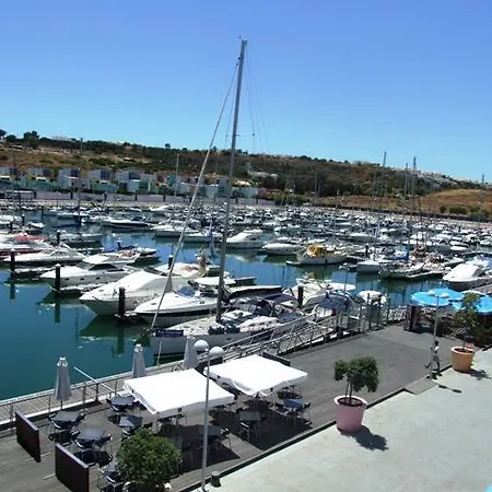 Penthouse Marina Албуфейра