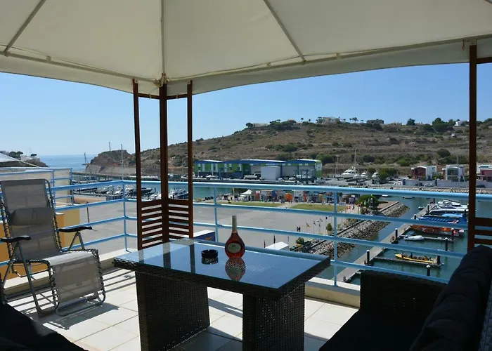 Penthouse Marina דירה